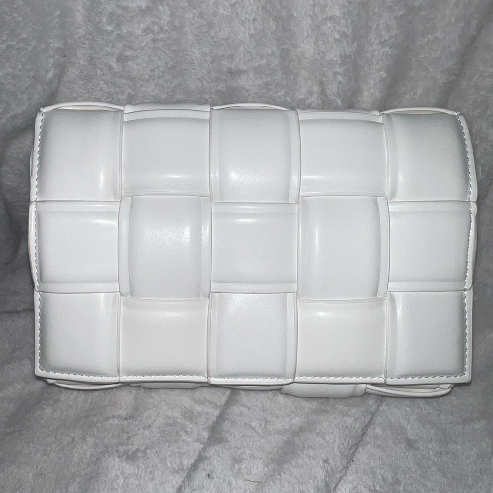 Woman’s crossbody bag